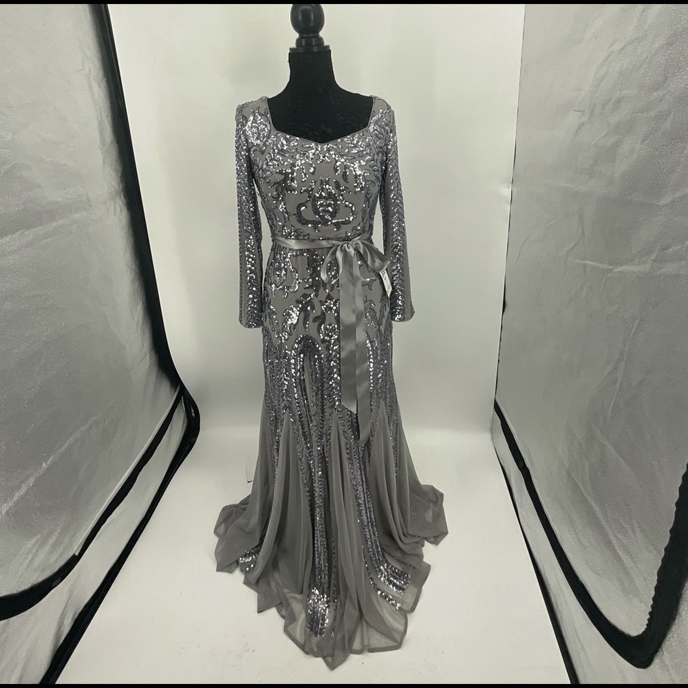 Grey & Silver sequence low cut long sleeve  beautiful Embroidering top 2 bottom